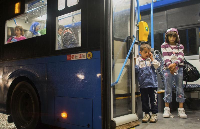 Avusturya ve Almanya mültecileri kabul etti
