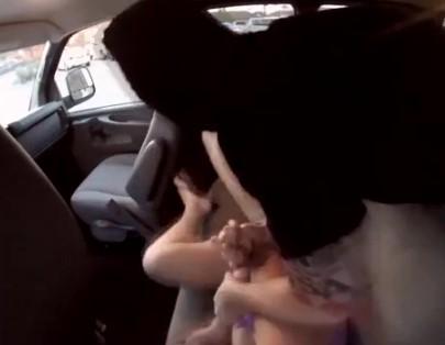 Buluşmaya giden kızı kaçırdılar