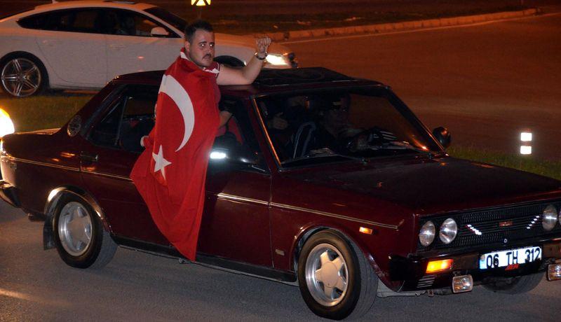 Yurt genelinde teröre tepki gösterileri düzenlendi