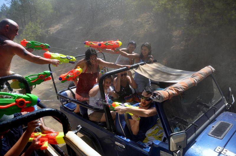 Muğla'da turistlerin su savaşı köylüyü isyan ettirdi