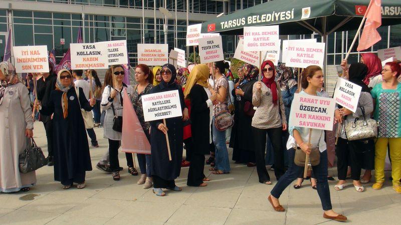 Özgecan davası ertelendi