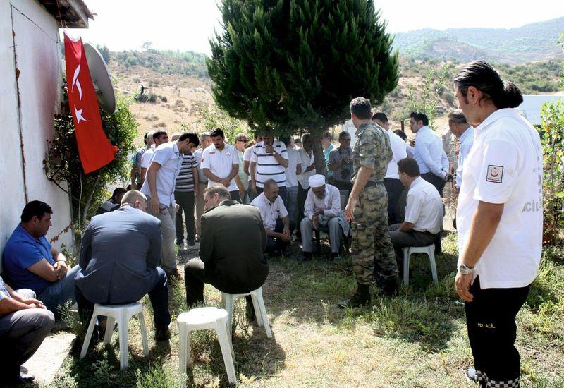 Şehit yakınının dükkanına Kürt oldukları için saldırdılar