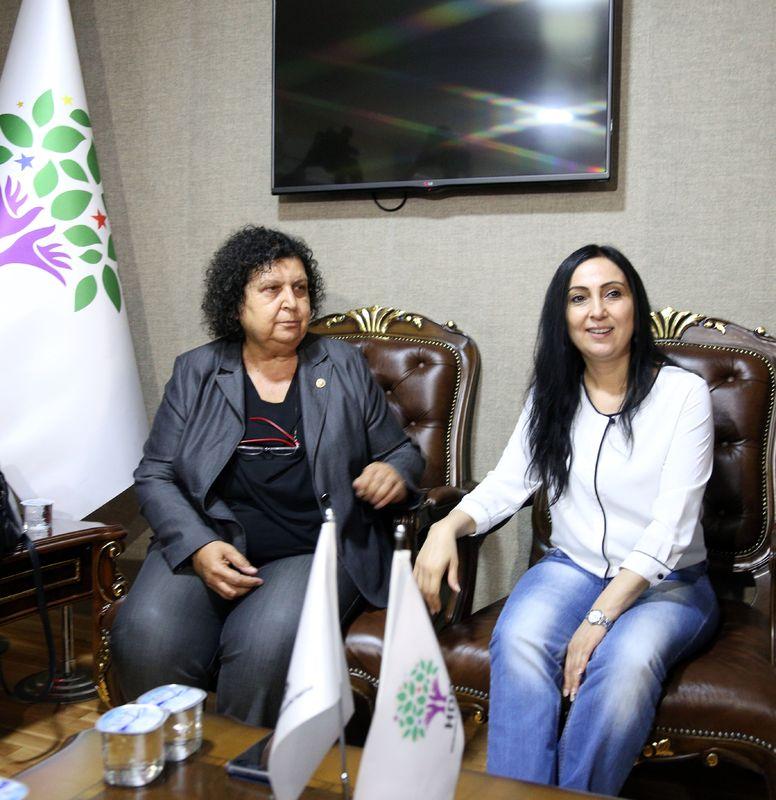 CHP'den HDP'ye geçmiş olsun ziyareti