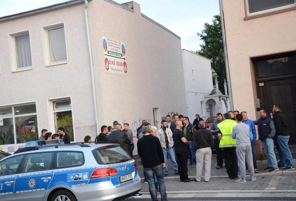 Almanya'da Bielefeld Ülkü Ocağı'na saldırı