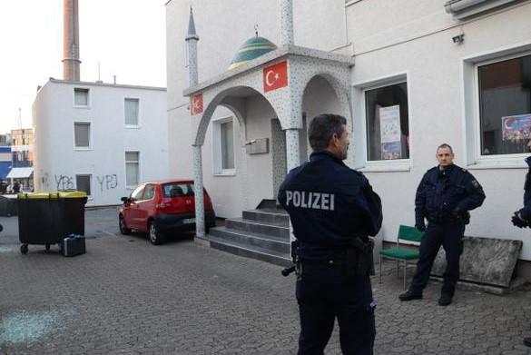 Almanya'da Bielefeld Ülkü Ocağı'na saldırı