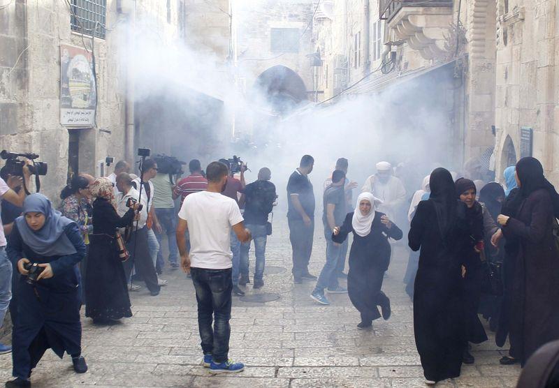 İsrail Mescid-i Aksa'ya baskın düzenledi