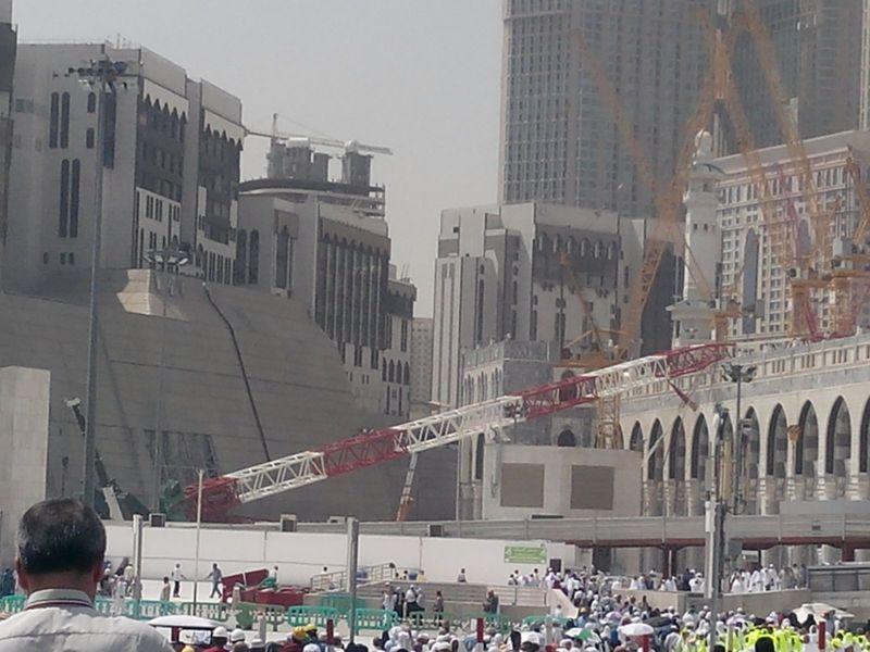 İnşaat şirketi Kabe'de devrilen vinçle ilgili takdir-i ilahi dedi