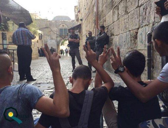 İsrail Mescid-i Aksa'ya baskın düzenledi