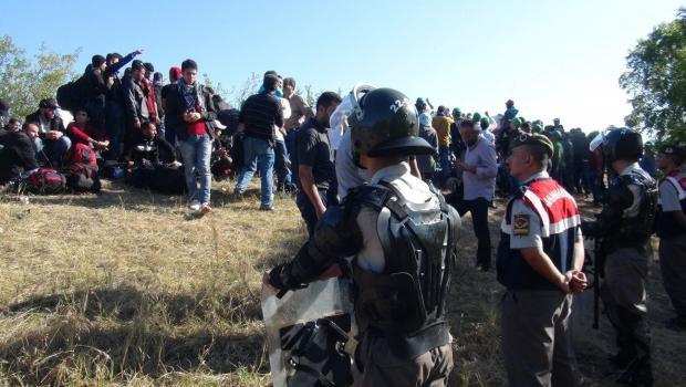 Suriyeliler Almanya'ya gitmek için Edirne'ye akın etti