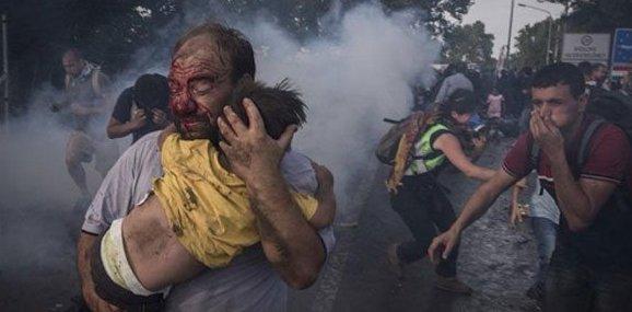 Macaristan'da polislerden Suriyeli mültecilere sert müdahale