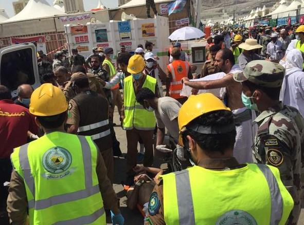 Mekke Mina'da yaşanan izdihamdan ilk görüntüler