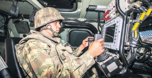 2030 rakımlı Kartal Yuvası'nda Mehmetçik'in bayramı