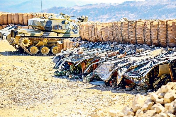 2030 rakımlı Kartal Yuvası'nda Mehmetçik'in bayramı