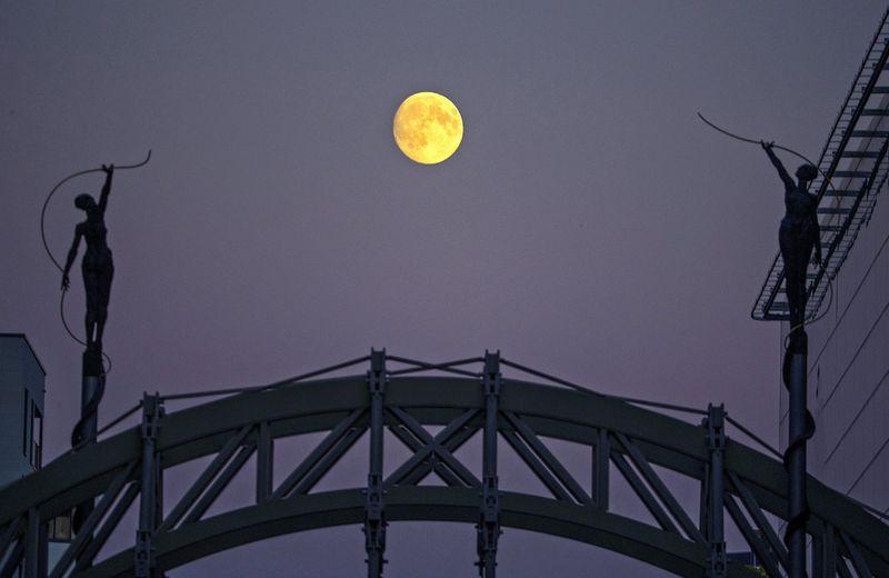 Süper ve Kanlı Ay gecesi