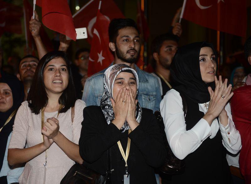 Kaçırılan Türk işçiler yurda döndü