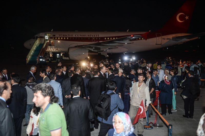 Kaçırılan Türk işçiler yurda döndü