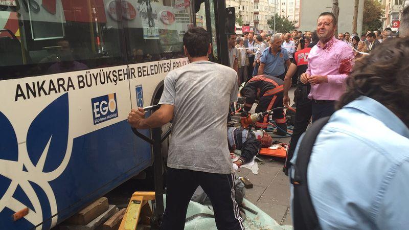 Ankara'da freni boşalan otobüs durağa girdi: 12 ölü