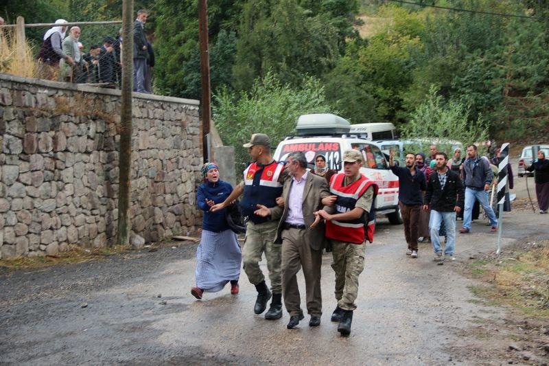 Sivas'ta suyu vermek istemeyen köylülere TOMA'lı müdahale