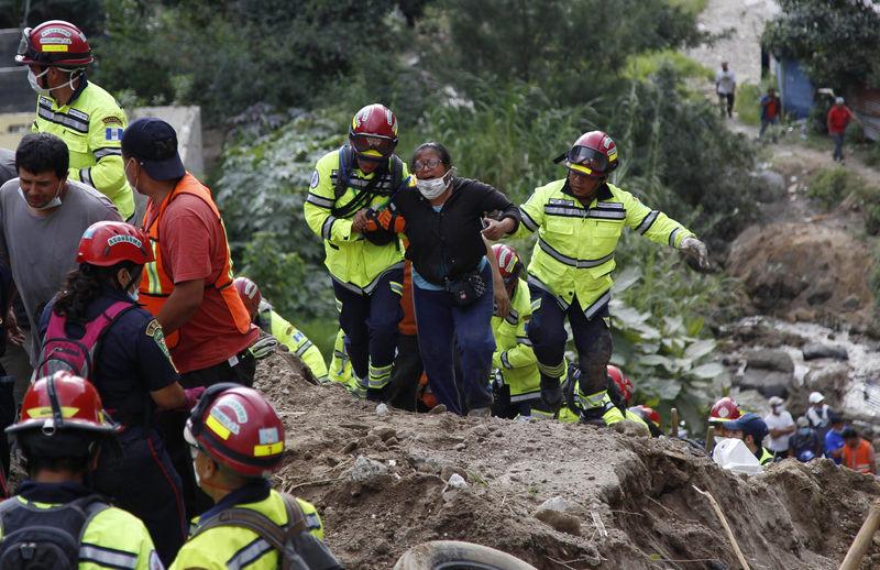Guatemala'da heyelan faciası: 73 ölü, 350 kayıp
