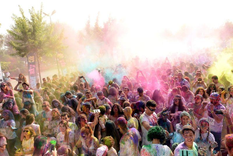 Bursa'da Color Sky 5K festivali
