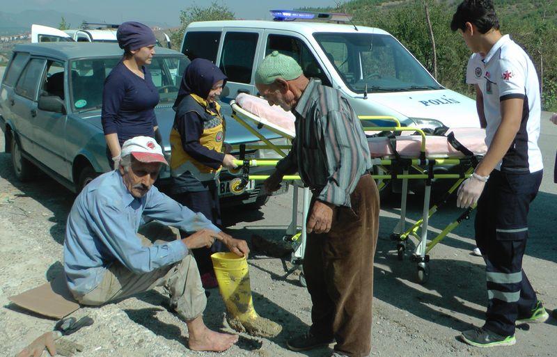 Yaralı işçi üstü pis diye sedyeye binmek istemedi