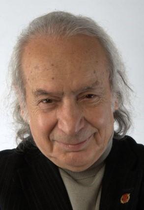 Hayatını sinemaya adayan Suzan Kardeş ve Özgüç'a ödül