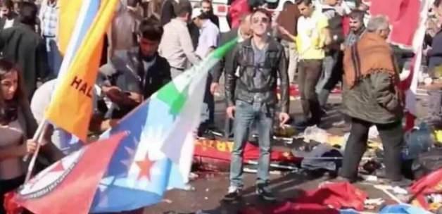 Ankara'daki katliamda gülerek poz veren adam