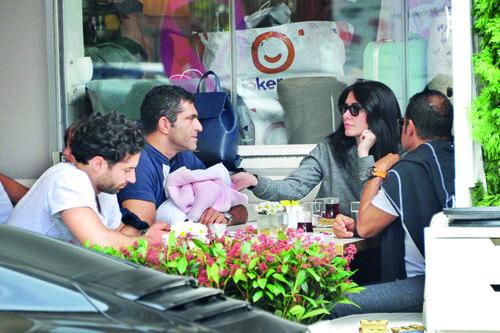 Nefise Karatay ve Yusuf Day'dan barışın fotoğrafı