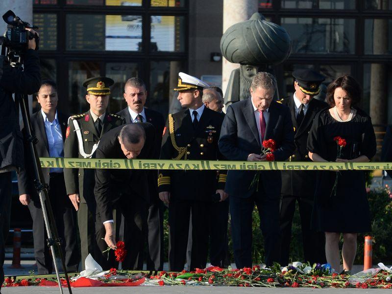 Erdoğan patlamanın olduğu meydana gitti