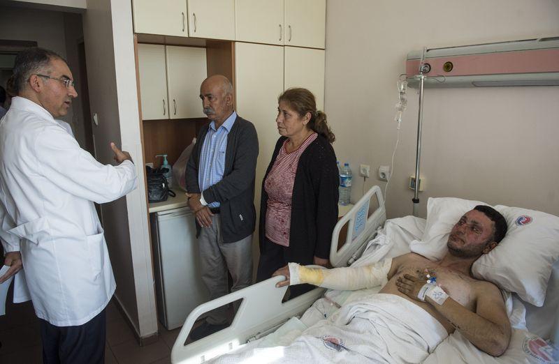 Patlamada yaralanan genç o anları anlattı