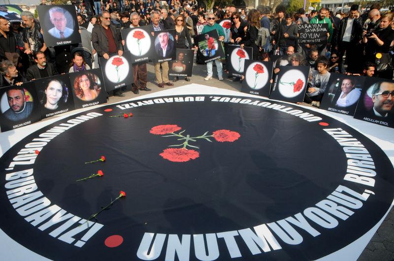 Kadıköy'deki protestoda 'katil devlet' sloganları