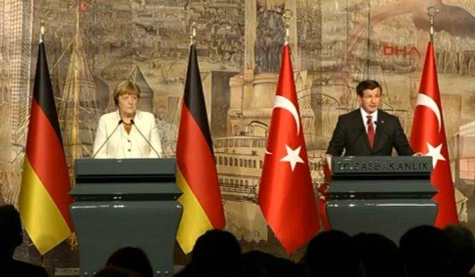 Merkel: PKK terör örgütüdür