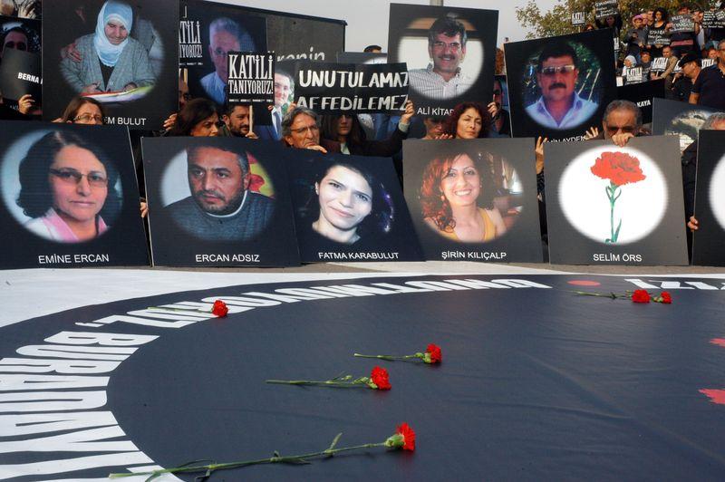 Kadıköy'deki protestoda 'katil devlet' sloganları