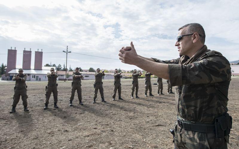 500 öğrenci özel harekat eğitimine başladı