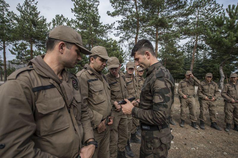 500 öğrenci özel harekat eğitimine başladı