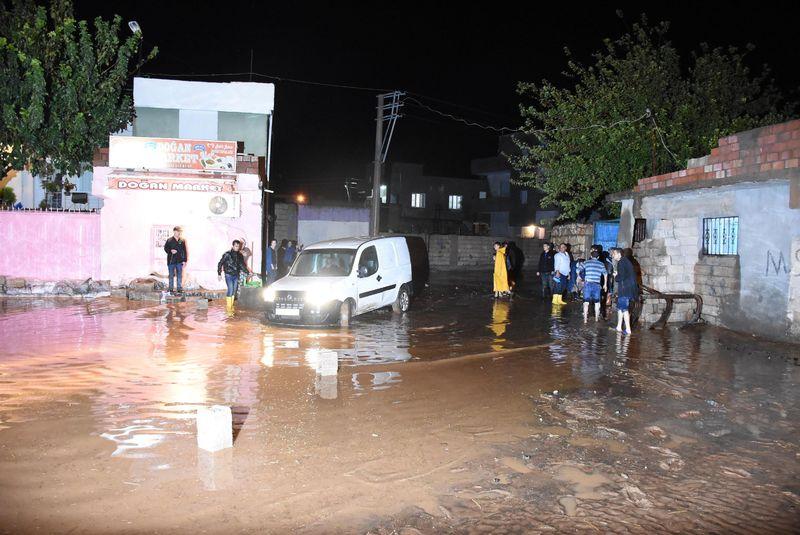 Mardin'de sel: 1 ölü 6 yaralı