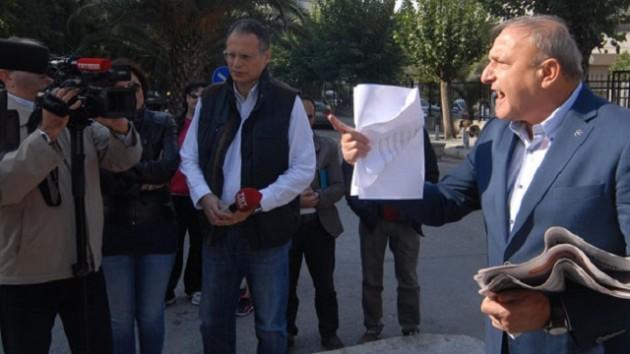 Oktay Vural TRT muhabirlerini kovdu