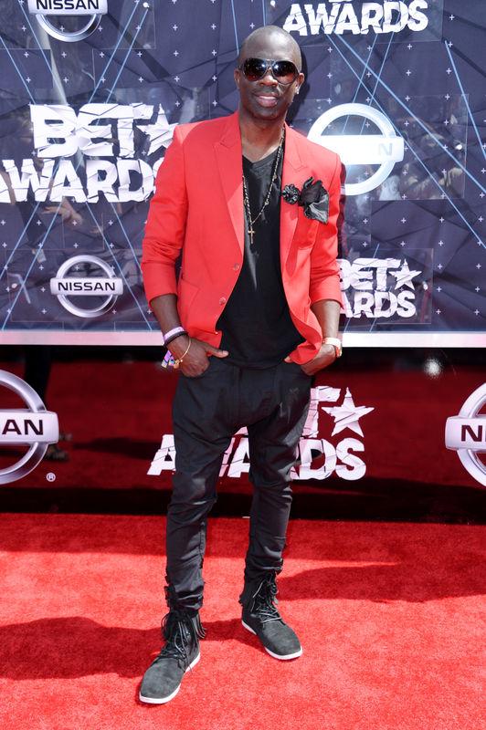 Ünlü sunucu intihar etti