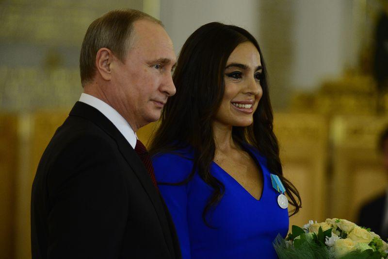 Putin'den yabancılara devlet nişanı