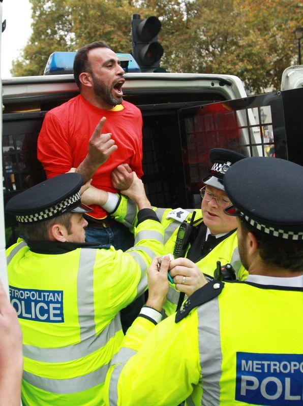 Sisi'ye Londra'da protesto