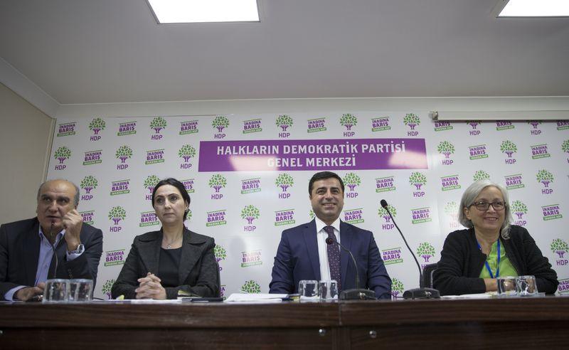 Demirtaş: Bize silah zoruyla oy aldınız dediler