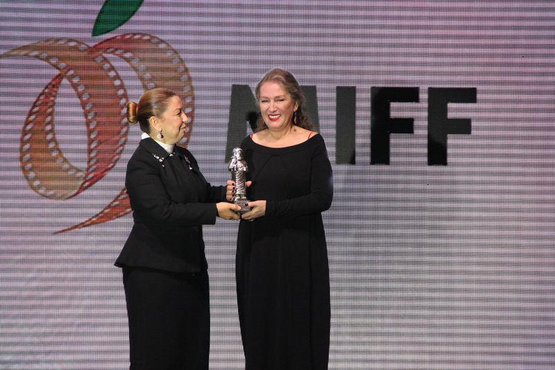 6. Malatya Uluslararası Film Festivali'nde siyah halı