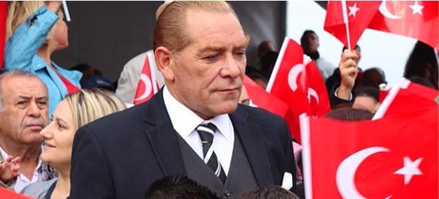 Atatürk'e benzeyen adamlar