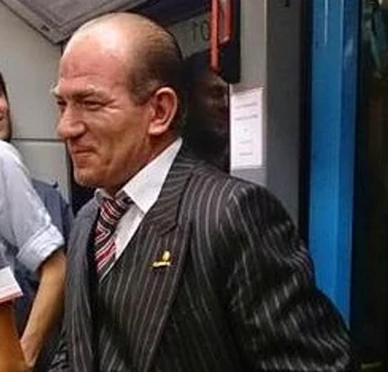 Atatürk'e benzeyen adamlar