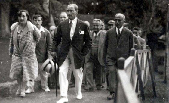 İlk kez yayınlanan fotoğraflarla Atatürk