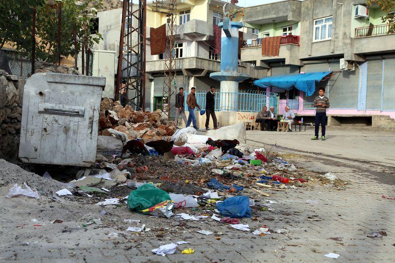 Hani'de HDP'ye oy vermeyen mahallenin çöpleri toplanmıyor