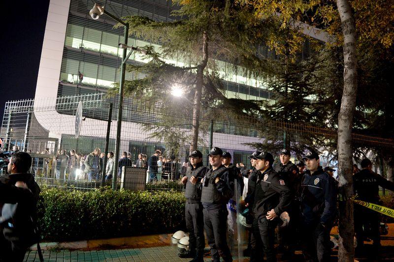 Zaman Gazetesi'ne polis baskını