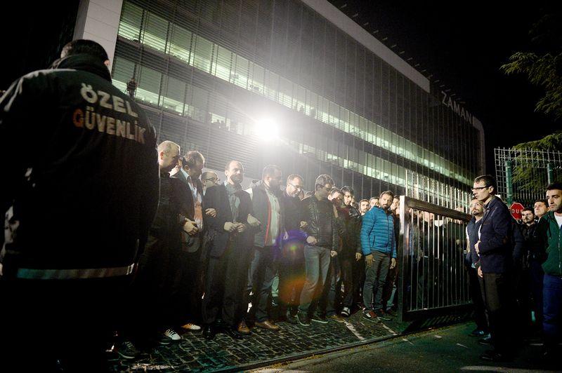 Zaman Gazetesi'ne polis baskını