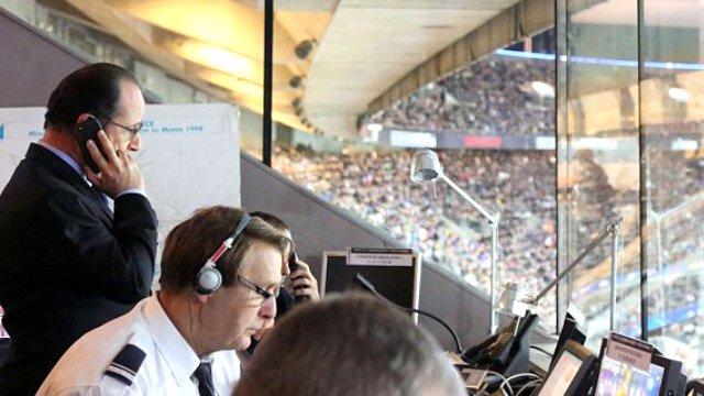 Hollande'ın saldırı haberini aldığı anlar