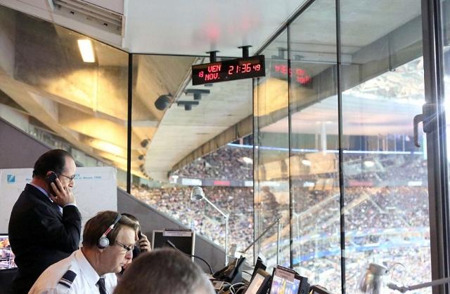 Hollande'ın saldırı haberini aldığı anlar